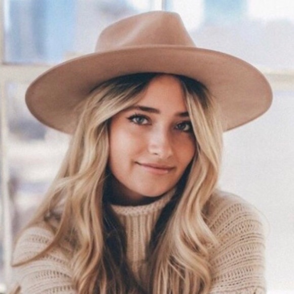 SOLD OUT - Picture 2 of 6